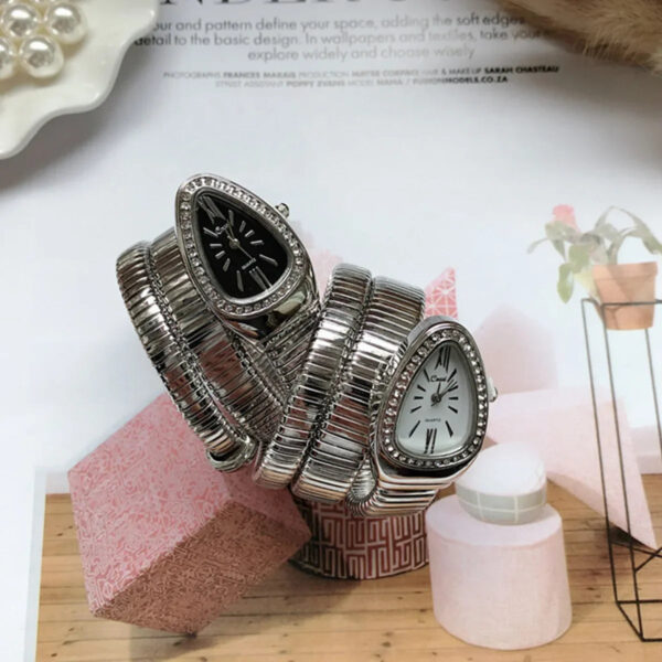 Women's Luxury Quartz Watch - Gold Stainless Steel Bracelet Wristwatch - Image 6