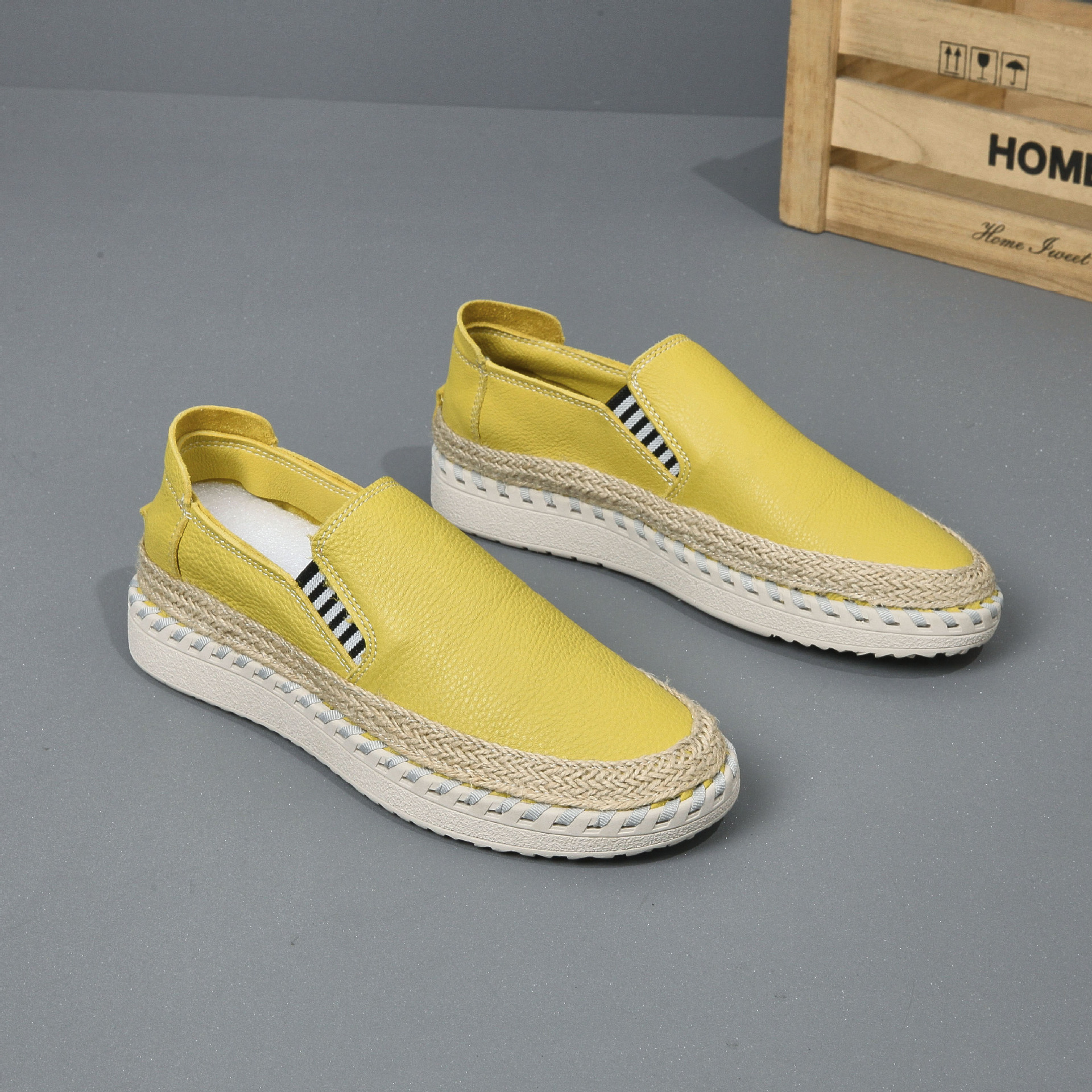 Handmade leather sewn massage shoe toe layer cowhide casual fisherman one foot men's shoes - Image 9