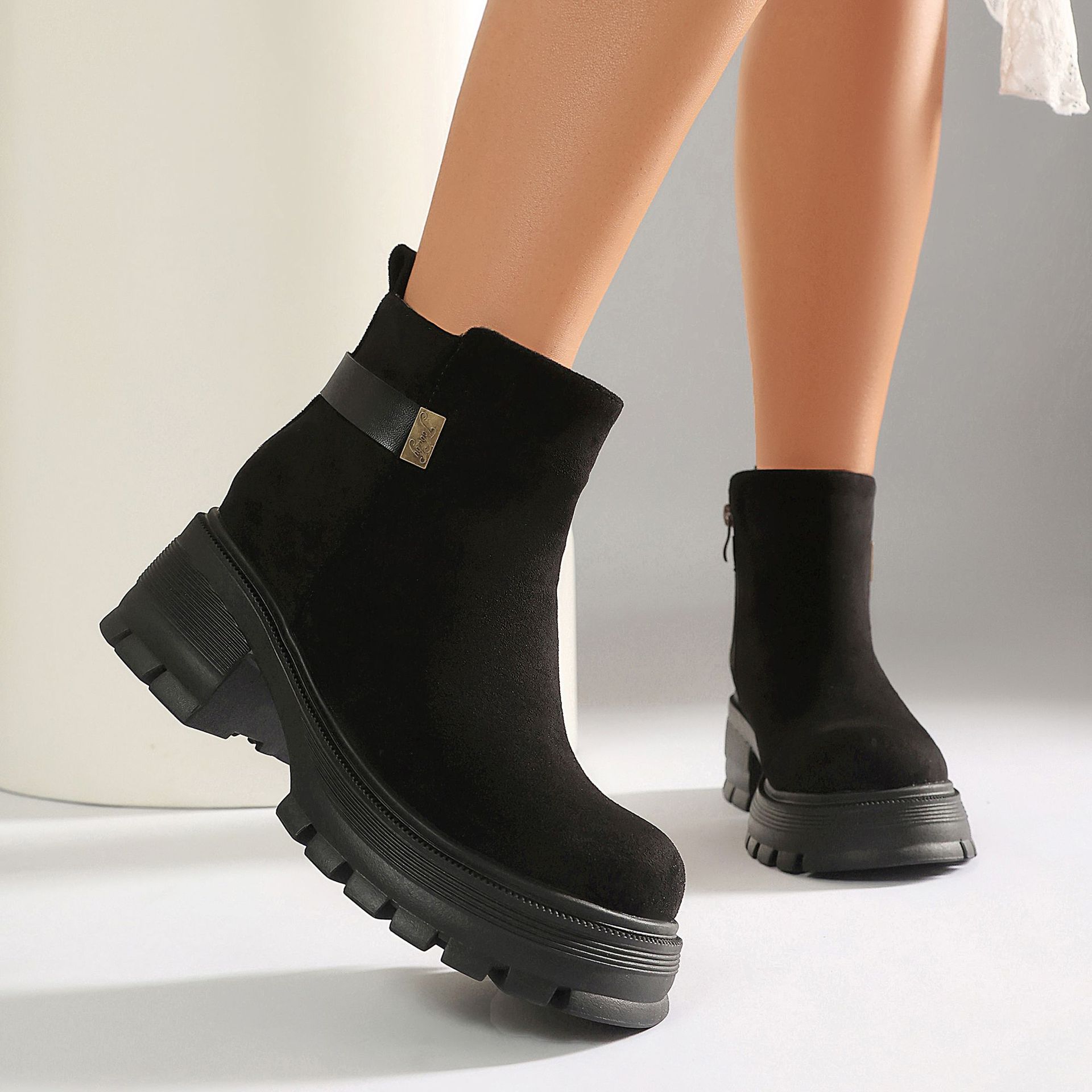 Autumn Winter High Heel Thick Sole 40-43 Large Size Side Zipper Suede Low Cuff Ankle Boots - Image 4