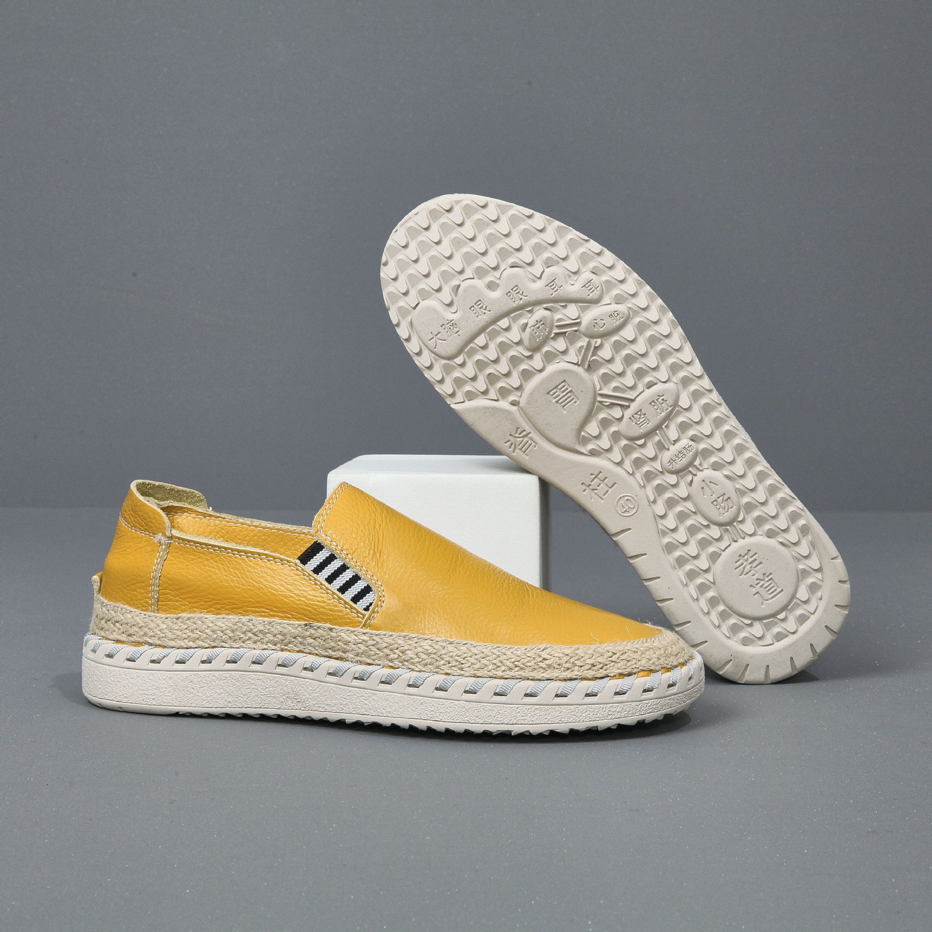 Handmade leather sewn massage shoe toe layer cowhide casual fisherman one foot men's shoes - Image 3