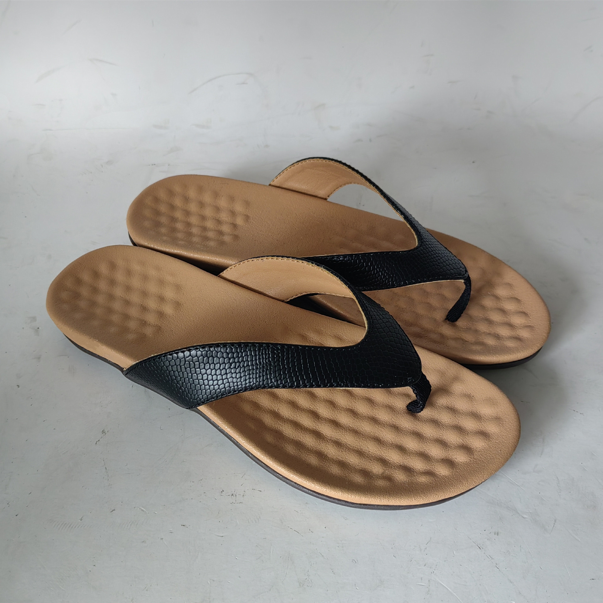 Herringbone Summer Sandals for Women, Soft Sole Non-Slip Flat Sandals, Comfortable Outdoor Wear, Toe-strap Design - Image 5