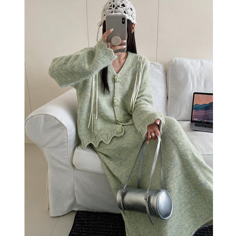 Flower sweater half skirt two-piece set - Image 4